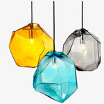 Suspension design en verre géométrique de couleurs