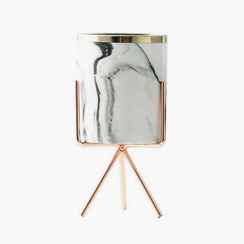 Marble design vase with metal stand Loli Déco